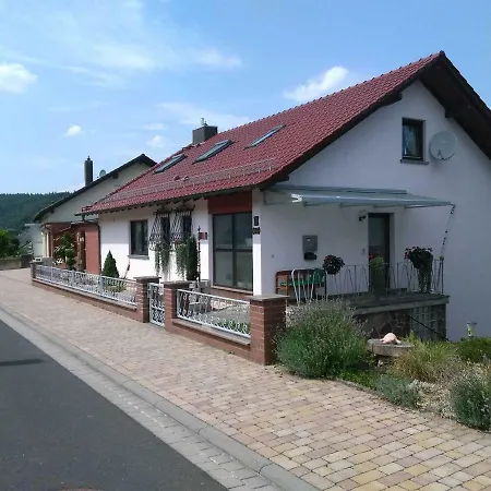Apartment Gaestehaus Natterer - 1 Momlingen